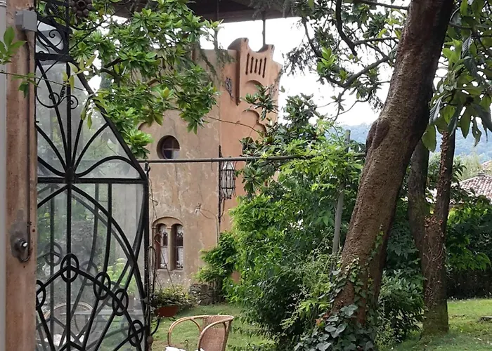 Monolocale In Villino Liberty